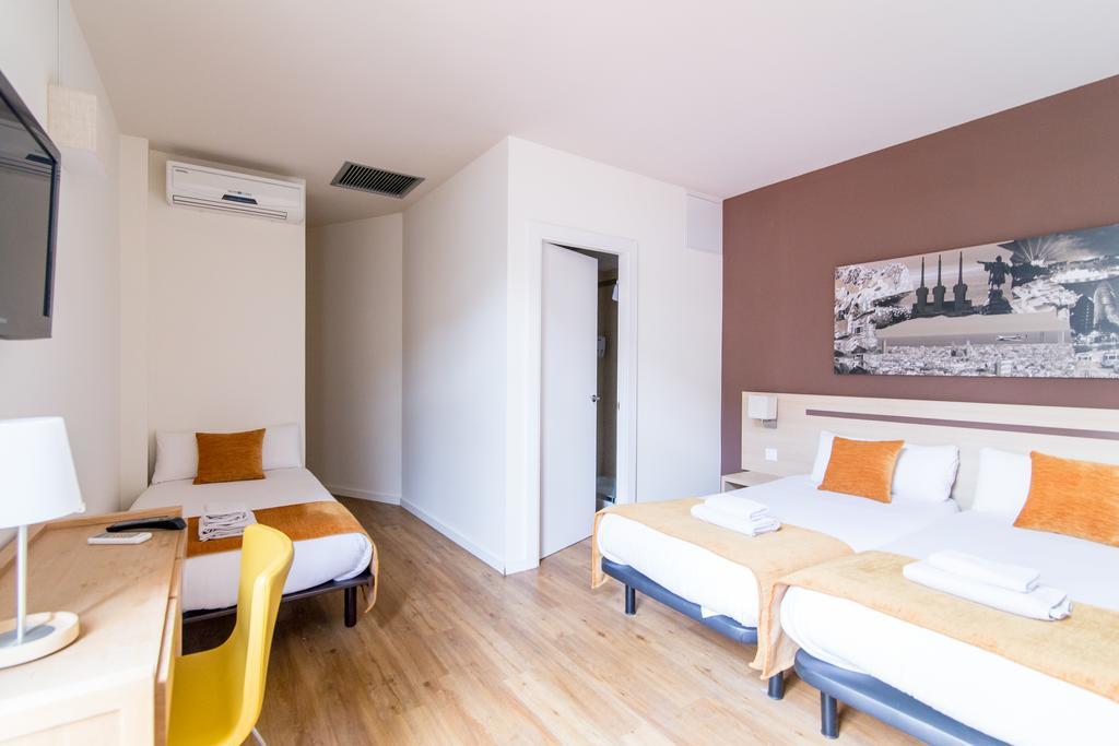 Hostal Barcelona Centro Zewnętrze zdjęcie